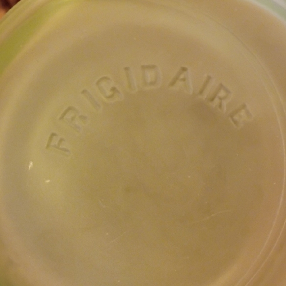 Uranium Glass Decanter 1940's Frigidaire Decanter - Picture 4 of 4